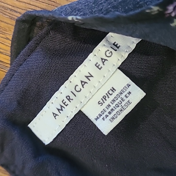 American Eagle Gray Floral Pleated Mini Ruffle  Dress si e small - Picture 3 of 4